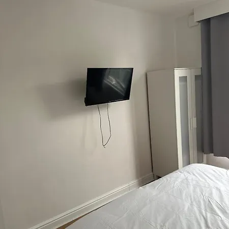 Bright Comfy Bristol